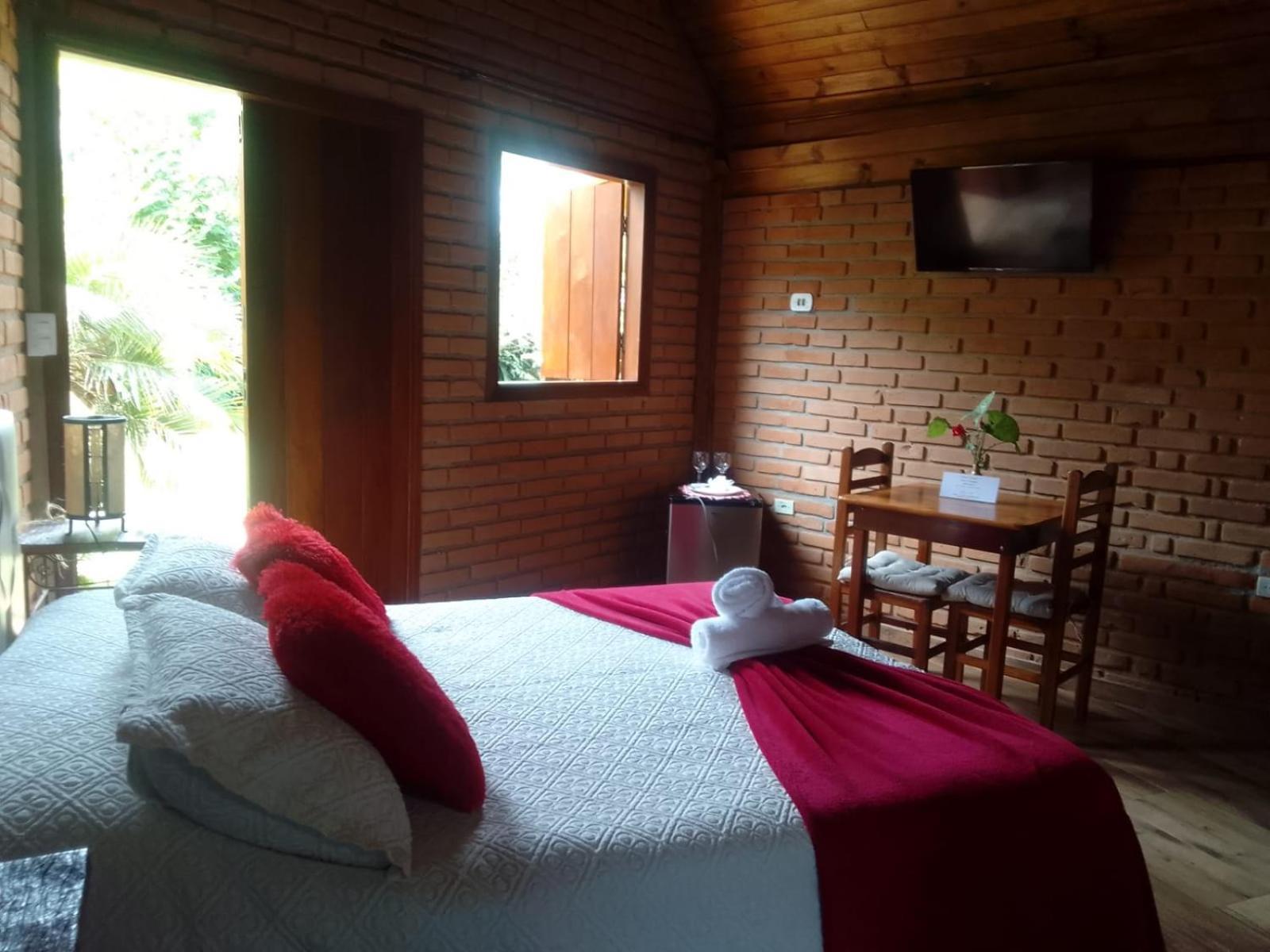 Pousada Refugio Sol E Brisa Сао Бенто до Сапукай Екстериор снимка